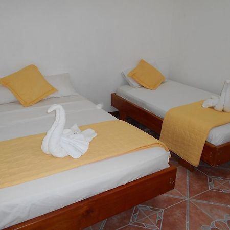 El Descanso del Petrel Puerto Ayora  Exterior foto