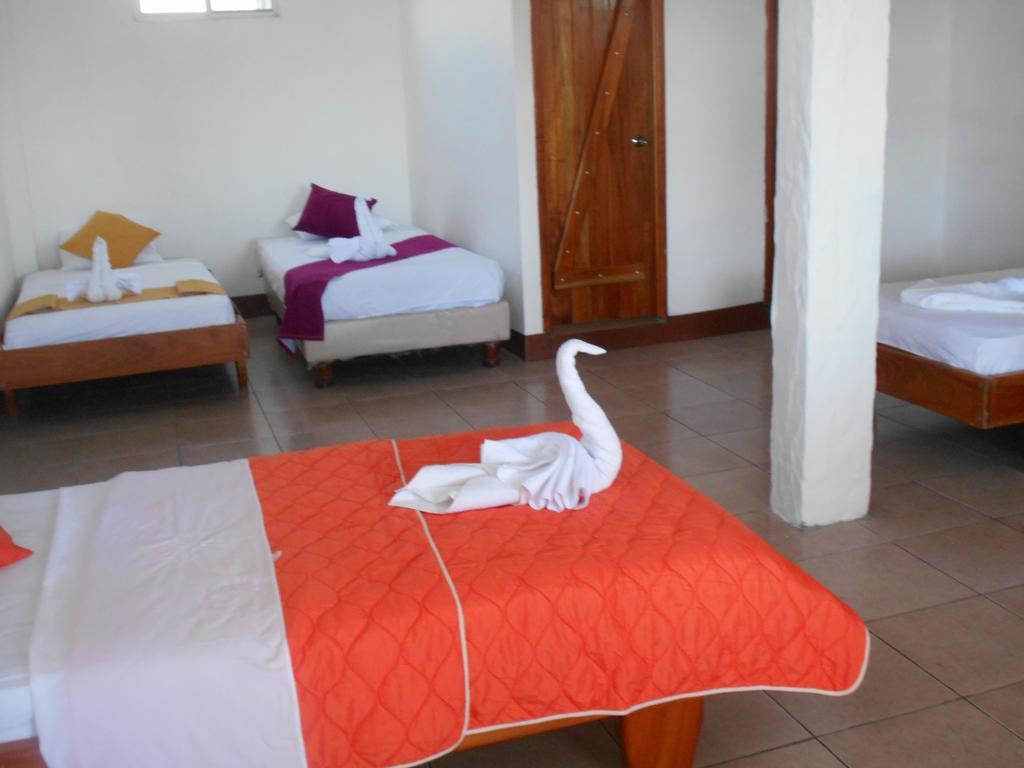 El Descanso del Petrel Puerto Ayora  Exterior foto
